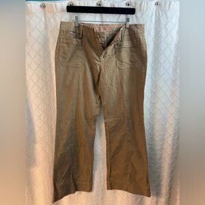 American Eagle Outfitters Women’s Khaki Chinos